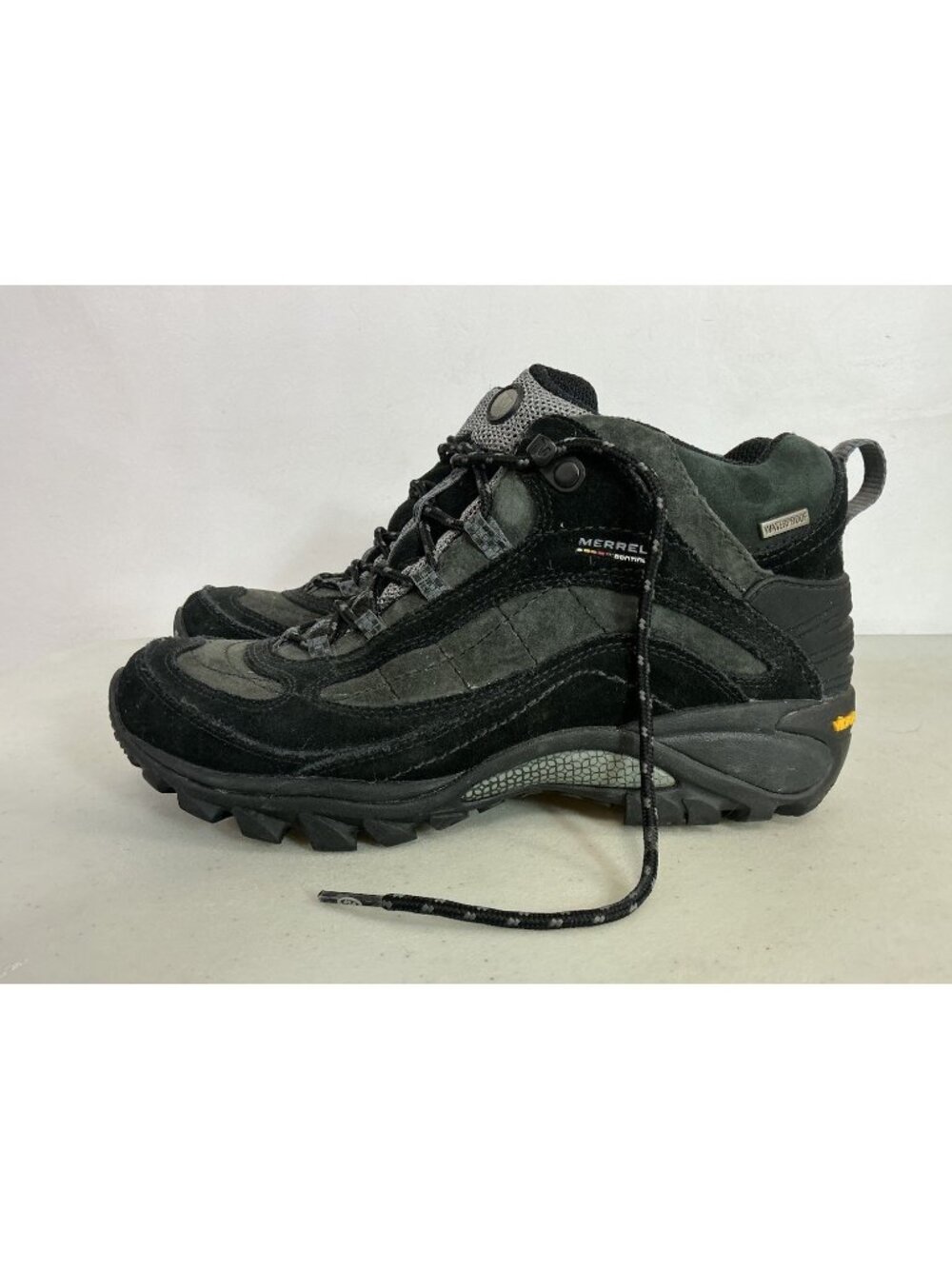 Merrell Lace-Up Hiking Boots Vibram Sole Waterproof Womens 8 - Picture 1 of 7